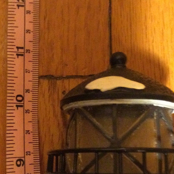 Vintage Santa’s Workbench Towering Cliffs Lighthouse - Picture 7 of 13